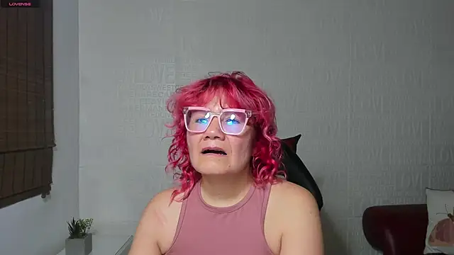 Layla castilloo online show from 03/20/25, 08:08