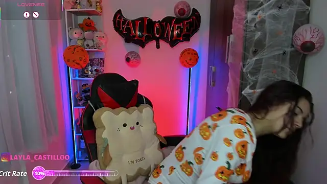 Layla castilloo online show from 10/13/25, 11:43