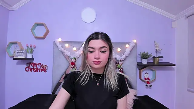 Esteff  o2 online show from 12/18/24, 07:08