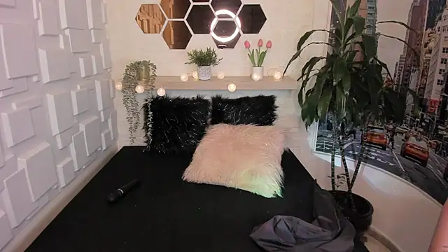 Esteff  o2 online show from 02/03/25, 07:52