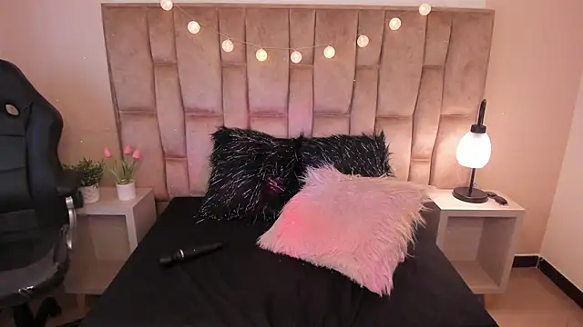 Esteff  o2 online show from 03/08/25, 10:45