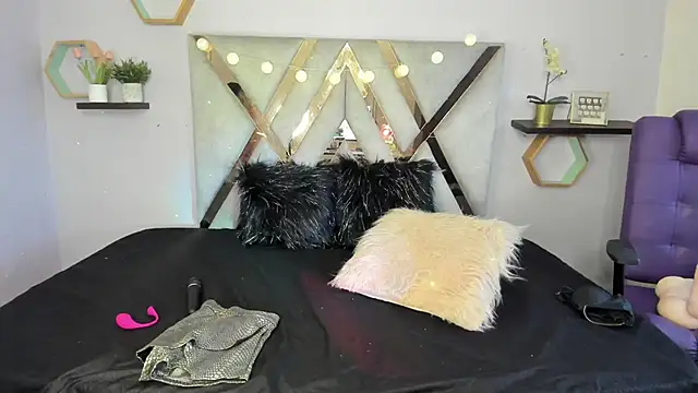 Esteff  o2 online show from 03/19/25, 07:38