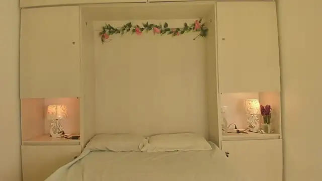 KendallRosse1 online show from 02/13/26, 12:12