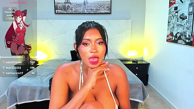 Snapshot of LAYLATAYLOR_ chatting on 01/18/25, 03:53 LAYLATAYLOR online show from 01/18/25, 03:53