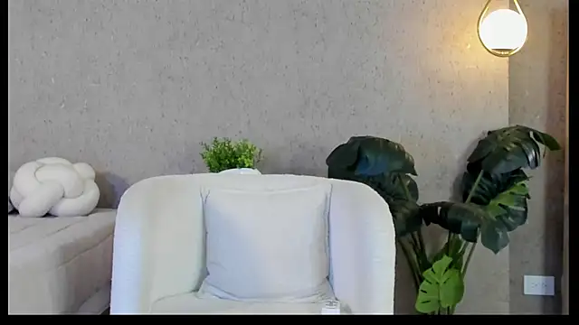 Snapshot of Paulina_Monroy chatting on 05/02/26, 10:37 Paulina Monroy online show from 05/02/26, 10:37