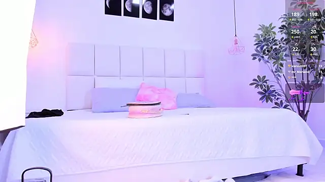 Snapshot of Danna_adams01 chatting on 01/20/25, 10:48 Danna adams01 online show from 01/20/25, 10:48