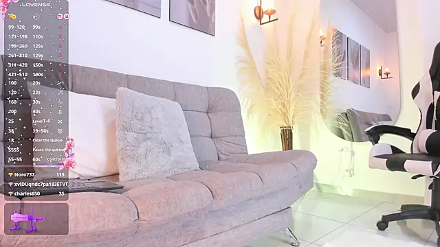 Snapshot of Danna_adams01 chatting on 03/23/25, 08:26 Danna adams01 online show from 03/23/25, 08:26