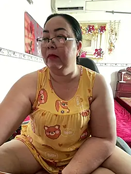 Snapshot of NDith chatting on 05/20/26, 03:02 NDith online show from 05/20/26, 03:02