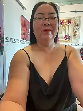 Snapshot of NDith chatting on 06/27/26, 10:09 NDith online show from 06/27/26, 10:09