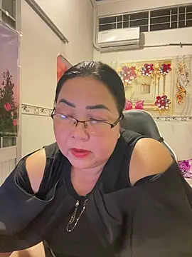 Snapshot of NDith chatting on 07/01/26, 11:45 NDith online show from 07/01/26, 11:45