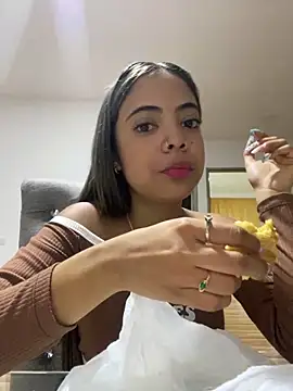 Snapshot of NAUGHTY_LITTLE_18 chatting on 02/08/25, 12:06 NAUGHTY LITTLE 18 online show from 02/08/25, 12:06