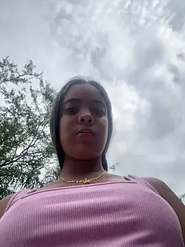 Snapshot of NAUGHTY_LITTLE_18 chatting on 03/18/25, 10:04 NAUGHTY LITTLE 18 online show from 03/18/25, 10:04