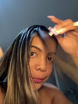 Snapshot of NAUGHTY_LITTLE_18 chatting on 03/21/25, 12:07 NAUGHTY LITTLE 18 online show from 03/21/25, 12:07