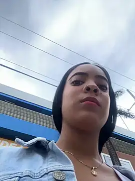 Snapshot of NAUGHTY_LITTLE_18 chatting on 09/23/25, 09:18 NAUGHTY LITTLE 18 online show from 09/23/25, 09:18