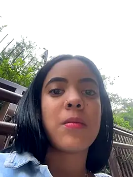 Snapshot of NAUGHTY_LITTLE_18 chatting on 09/27/25, 09:20 NAUGHTY LITTLE 18 online show from 09/27/25, 09:20