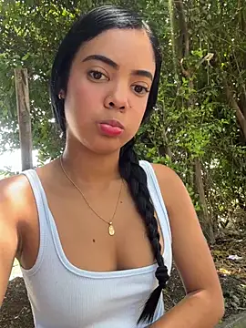 NAUGHTY LITTLE 18 online show from 03/25/26, 04:35