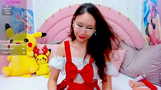 Snapshot of Nao__Chan_ chatting on 12/24/24, 07:49 Nao Chan online show from 12/24/24, 07:49