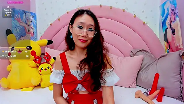 Snapshot of Nao__Chan_ chatting on 12/27/24, 05:31 Nao Chan online show from 12/27/24, 05:31