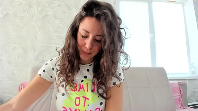 Karina sunny online show from 09/12/25, 09:20