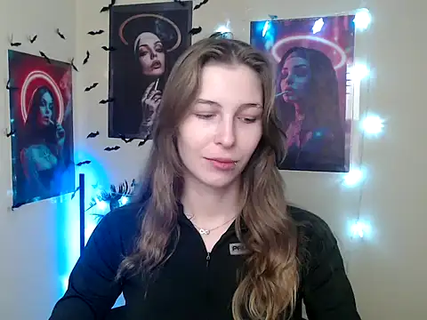 StrangerGi online show from 12/17/25, 07:14