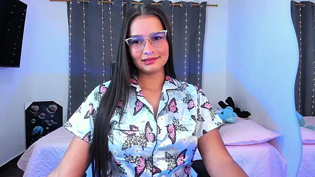 Snapshot of Abby_Parker1 chatting on 10/28/25, 11:51 Abby Parker1 online show from 10/28/25, 11:51