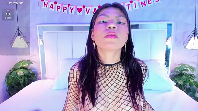 CailynBrowm online show from 02/13/25, 04:22