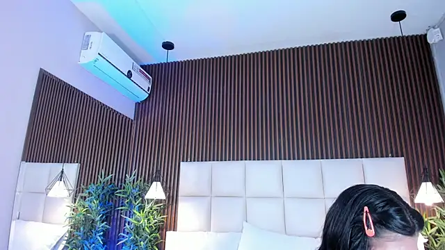 CailynBrowm online show from 12/02/25, 04:40