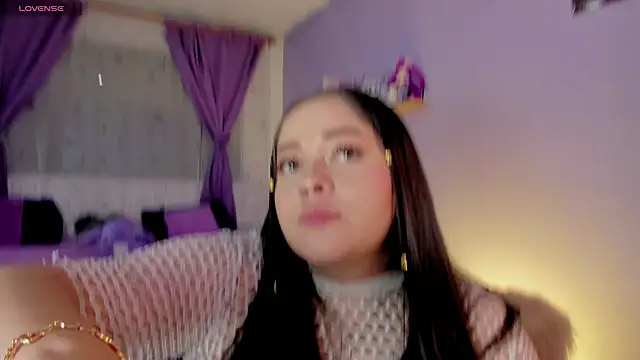 dennisbonnet  online show from 01/16/25, 02:41