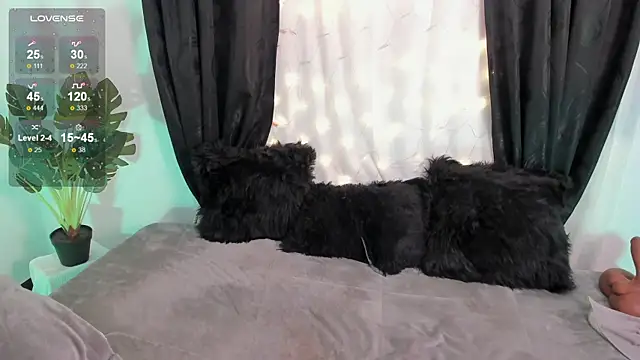 Snapshot of miss_meegan chatting on 12/06/24, 01:44 miss meegan online show from 12/06/24, 01:44