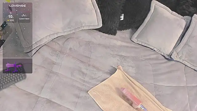 Snapshot of miss_meegan chatting on 01/10/25, 01:52 miss meegan online show from 01/10/25, 01:52