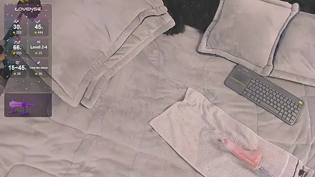 Snapshot of miss_meegan chatting on 01/16/25, 02:08 miss meegan online show from 01/16/25, 02:08