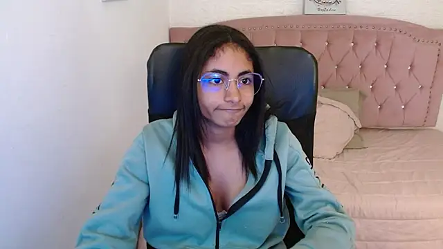 shaneelle online show from 03/15/25, 09:19