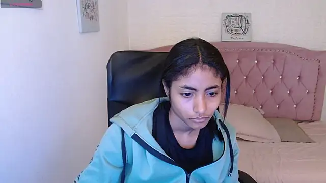 shaneelle online show from 03/18/25, 03:09