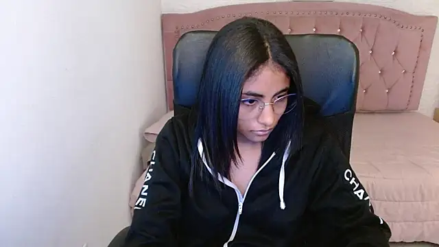 shaneelle online show from 03/19/25, 09:17