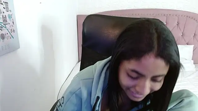 shaneelle online show from 09/23/25, 03:09