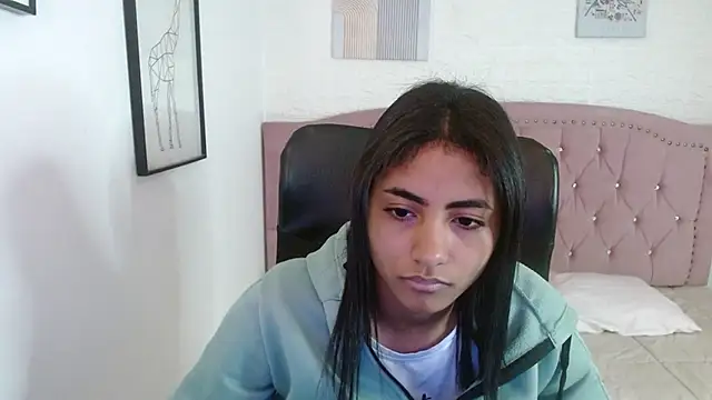 shaneelle online show from 10/20/25, 03:18