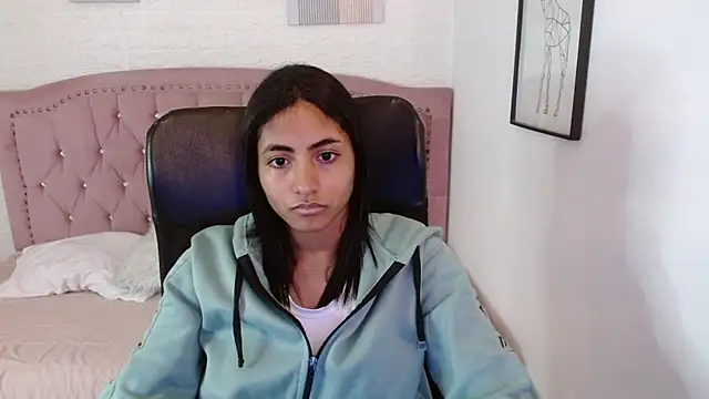 shaneelle online show from 11/12/25, 03:29