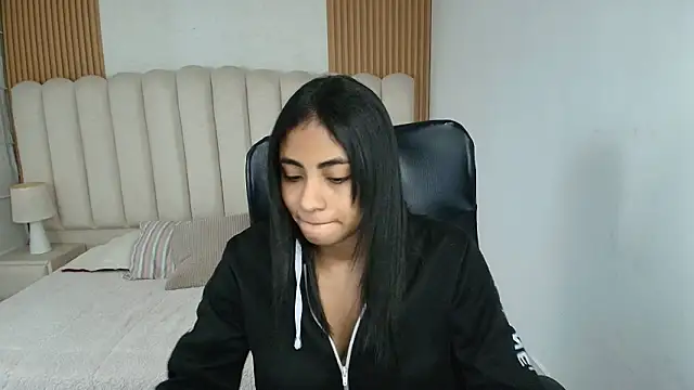 shaneelle online show from 03/25/26, 03:12