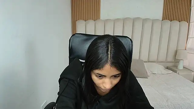 shaneelle online show from 05/06/26, 12:10