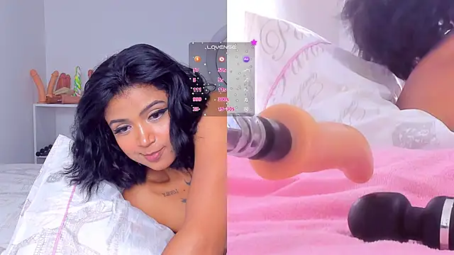 Snapshot of revy_blacck chatting on 05/15/26, 11:56 revy blacck online show from 05/15/26, 11:56