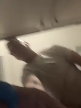 Snapshot of Goldenbear3111 chatting on 02/16/26, 08:54 Goldenbear3111 online show from 02/16/26, 08:54