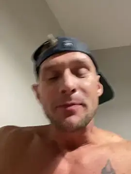 Snapshot of Camcam21 chatting on 01/07/25, 09:07 Camcam21 online show from 01/07/25, 09:07