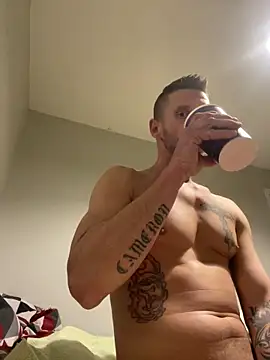 Snapshot of Camcam21 chatting on 03/17/25, 11:21 Camcam21 online show from 03/17/25, 11:21