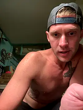 Snapshot of Camcam21 chatting on 11/15/25, 06:33 Camcam21 online show from 11/15/25, 06:33