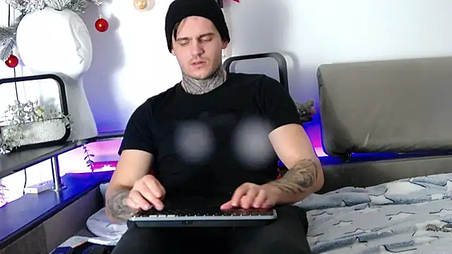 CarterCole online show from 12/30/24, 04:29