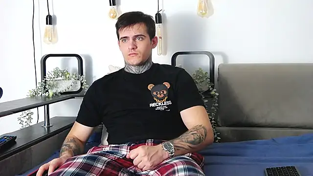 CarterCole online show from 02/03/25, 11:31