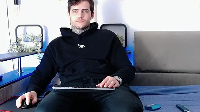 CarterCole online show from 02/27/25, 08:06