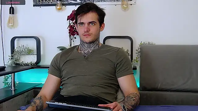 CarterCole online show from 03/08/25, 11:37