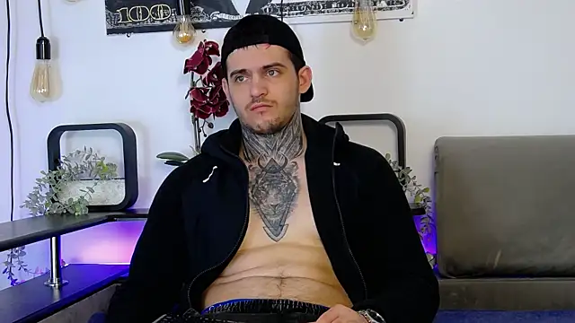 CarterCole online show from 03/15/25, 08:04