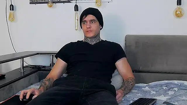 CarterCole online show from 12/19/25, 12:45